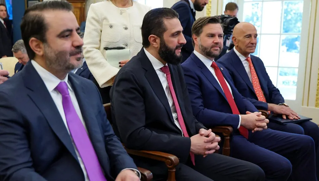 الشيباني يعلن عن أول زيارة رسمية إلى المملكة المتحدة: نحمل آمال السوريين وطموحاتهم