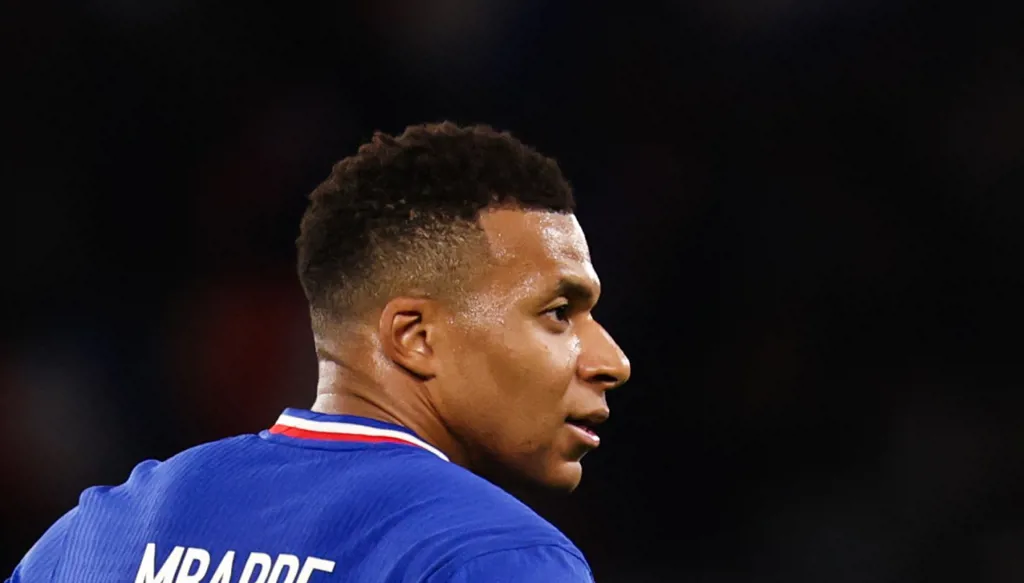 مبابي في المحكمة... مطالبة بـ55 مليون يورو من باريس سان جيرمان