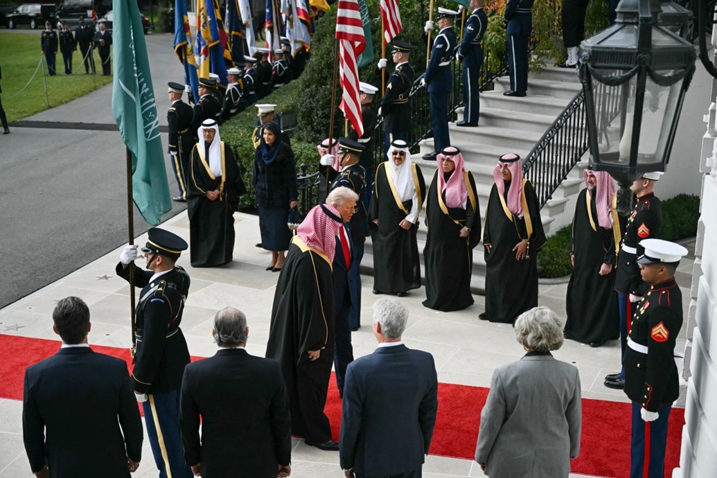 ولي العهد السعودي الأمير محمد بن سلمان والرئيس الأميركي دونالد ترامب في البيت الأبيض (أ ف ب)