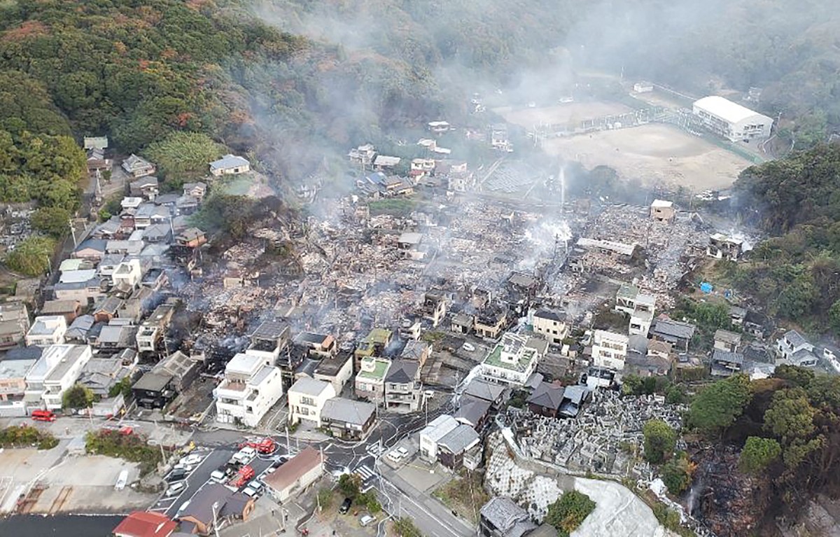 الحريق في اليابان. (أ ف ب)
