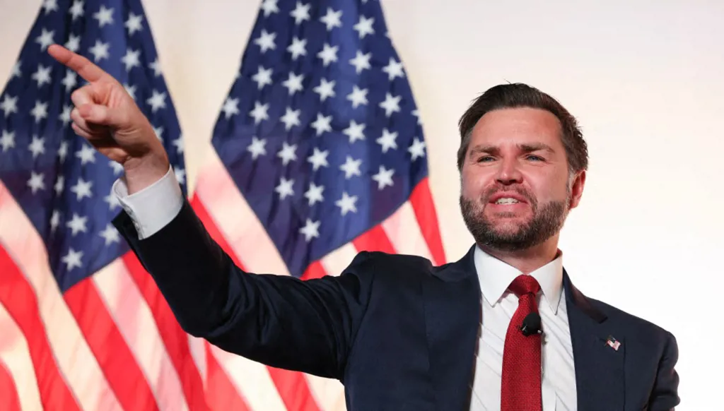 فانس: الاعتقاد بانتصار أوكرانيا عبر دعم أميركي إضافي مجرد "خيال"