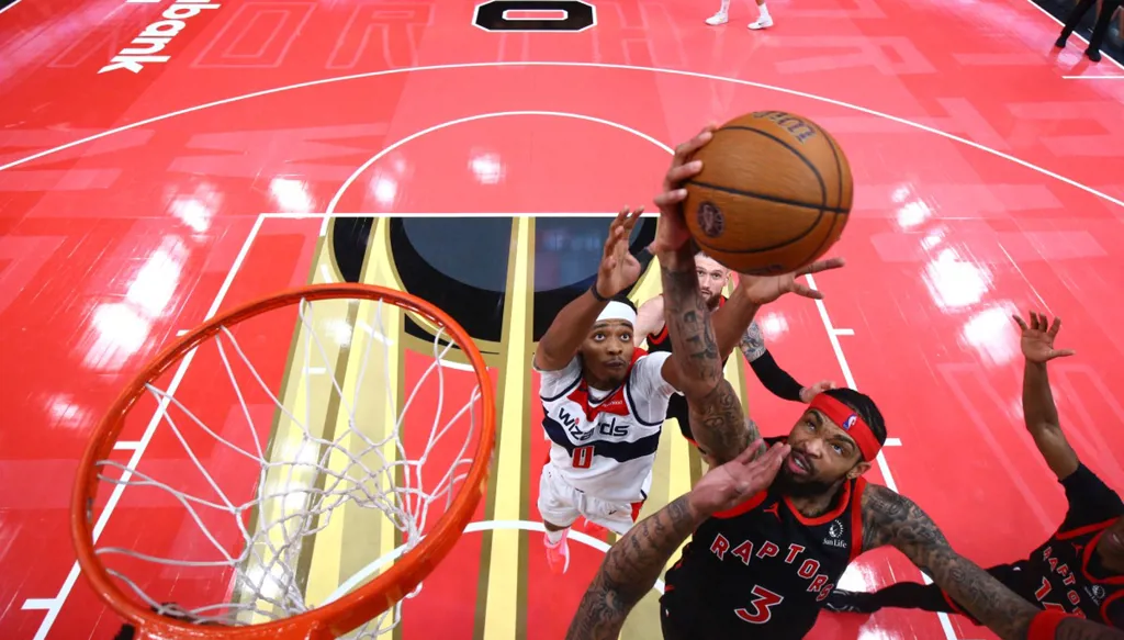 تورونتو يفتتح قوائم المتأهلين إلى ربع نهائي كأس NBA