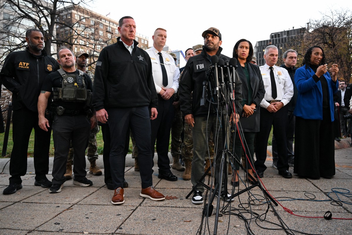 مؤتمر صحافي بعد حادث إطلاق نار في وسط مدينة واشنطن. (أ ف ب)