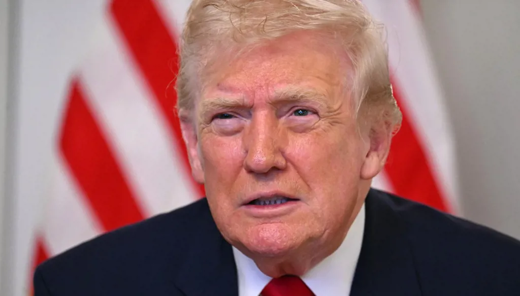 الاقتصاد العالمي على حافة الخطر... ترامب يعلن الحرب على الدولار!