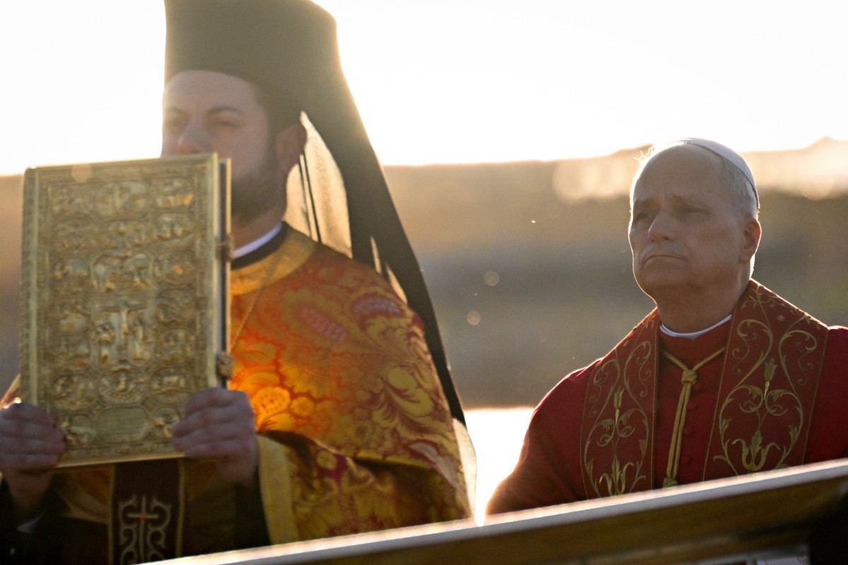 البابا لاوون في تركيا. (أ ف ب)