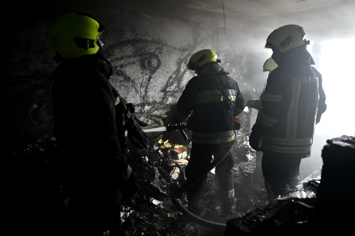 دمار في كييف إثر الضربات الروسية. (ا ف ب)