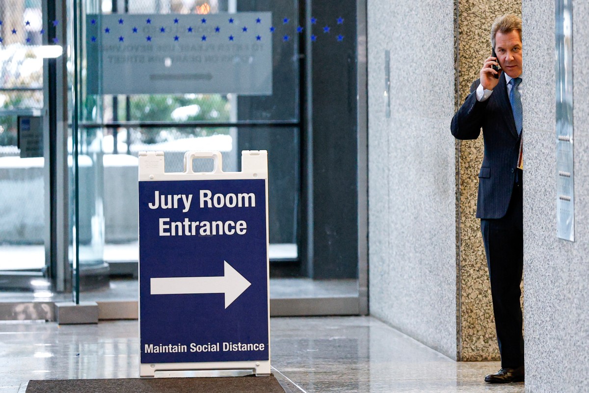 جيفري ليختمان، محامي خواكين غوزمان لوبيز، نجل زعيم عصابة المخدرات المكسيكي المدان