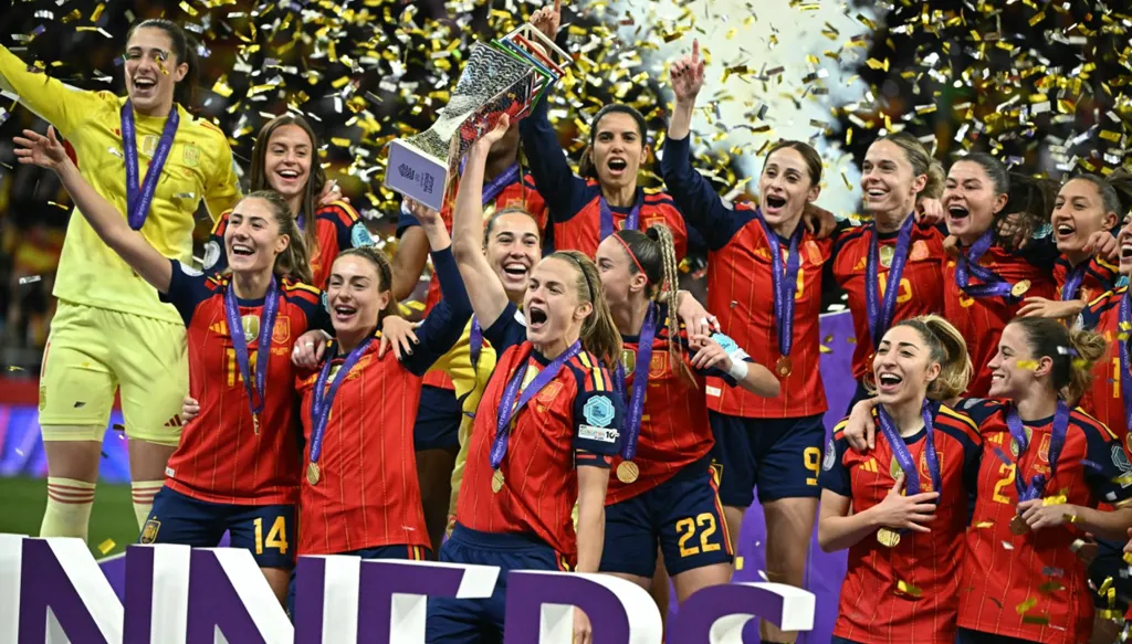 إسبانيا تحطم ألمانيا وتتوج بدوري الأمم الأوروبية للسيدات