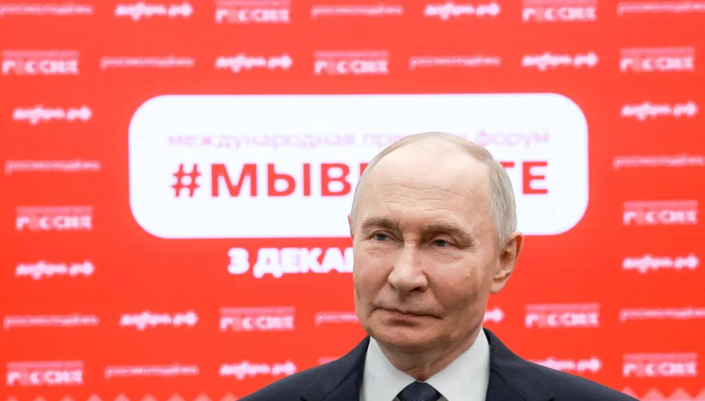 تحقيق يحمّل بوتين "المسؤولية الأخلاقية" عن وفاة بريطانية تسمّماً بغاز نوفيتشوك