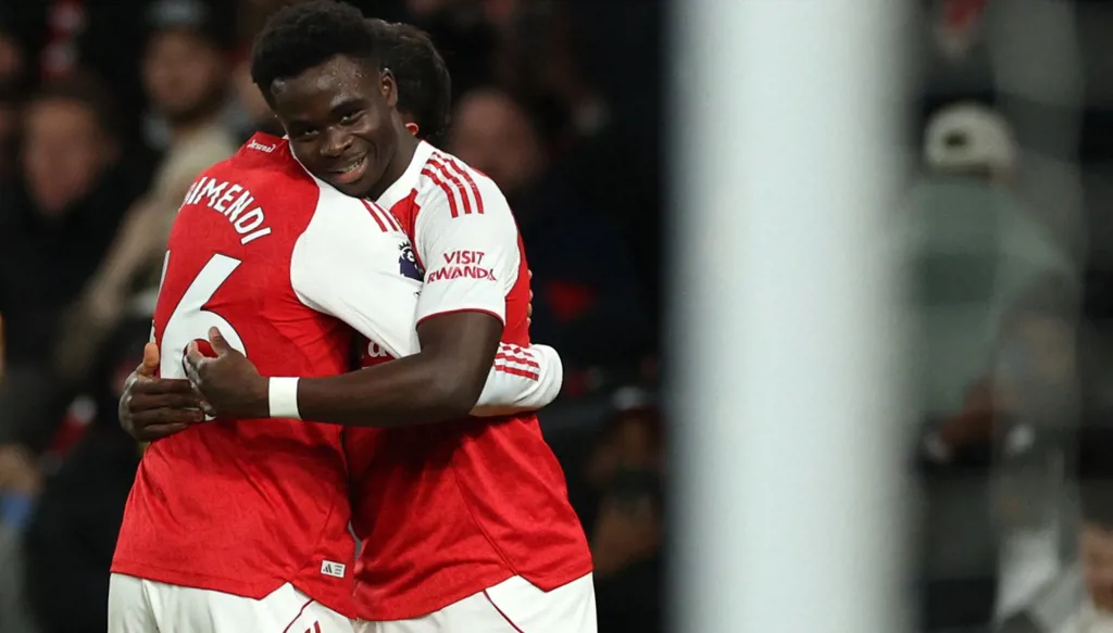 أرسنال يُحلّق في الصدارة... ليفربول يتعثّر وتشيلسي يسقط