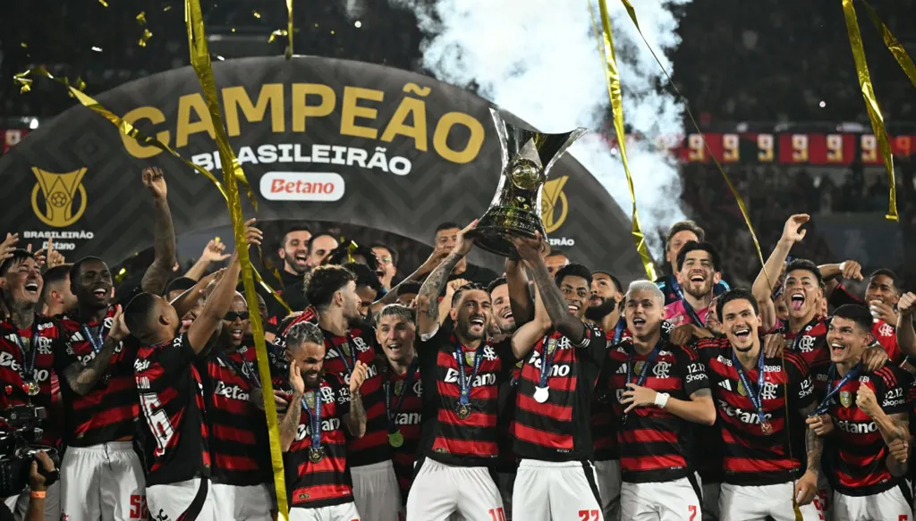 بعد كأس ليبرتادوريس... فلامنغو بطلاً للدوري البرازيلي