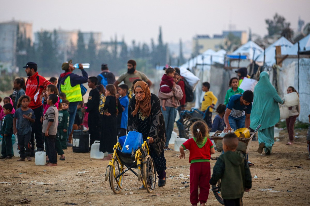 فلسطينيون في غزة. (أ ف ب)