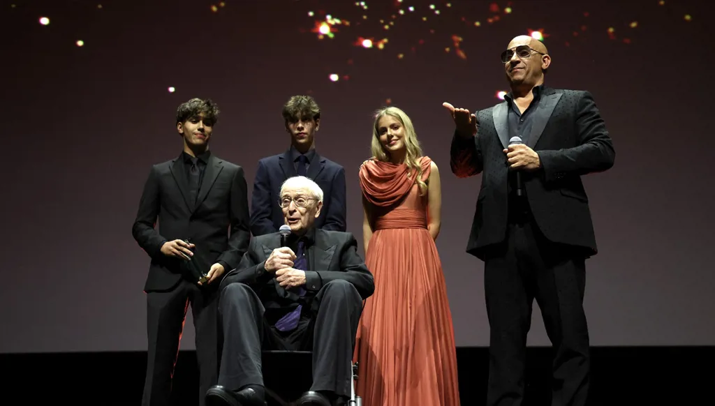 البحر الأحمر يطلق دورته الخامسة بتكريمات استثنائية وعرض "العملاق"