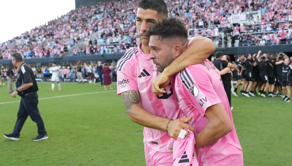 لويس سواريز يرفض الاستسلام ويجدّد عقده مع إنتر ميامي