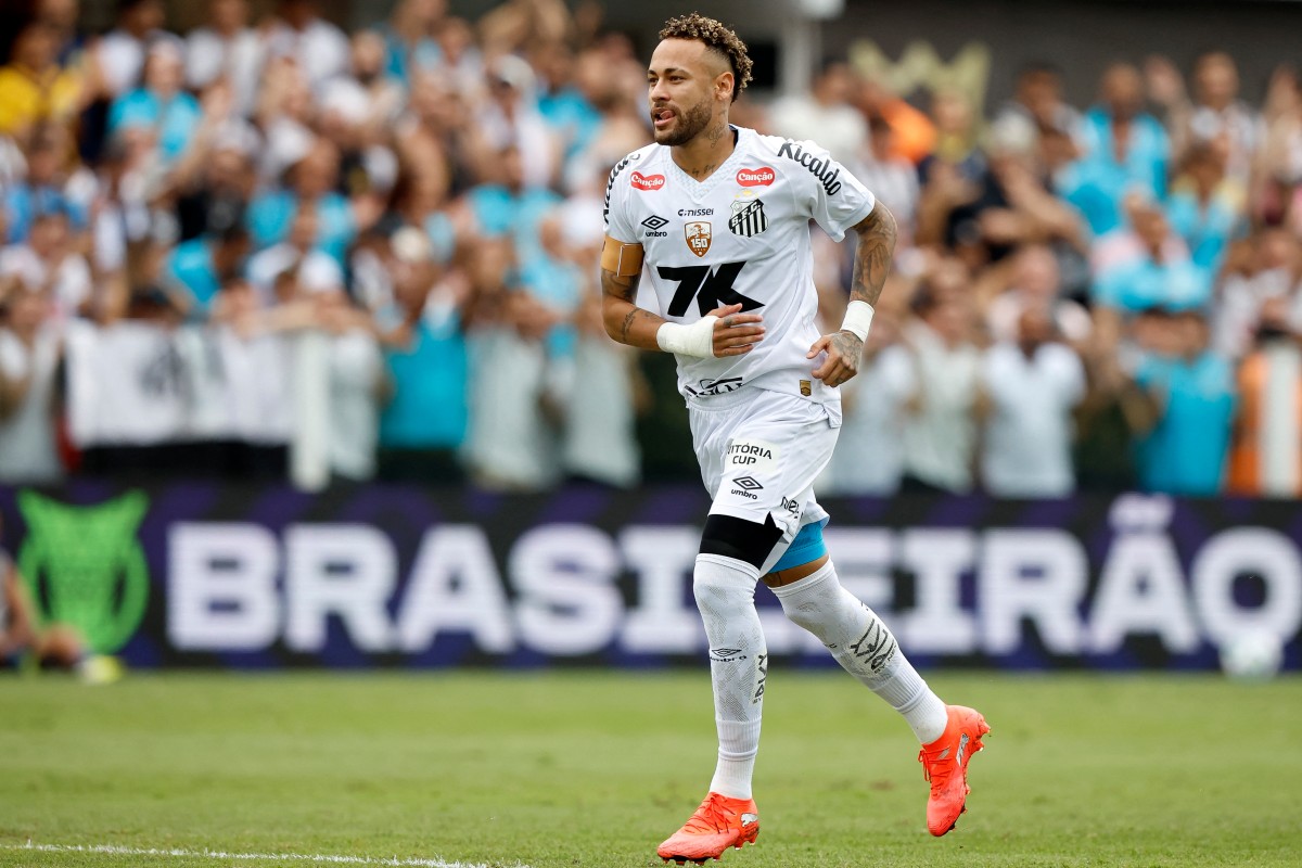 نيمار مع سانتوس البرازيلي. (أ ف ب)