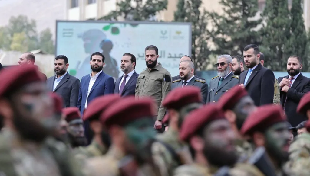 هتافات في دمشق تُثير قلق تل أبيب… وإلغاء "قيصر" يواجه ارتداداتها