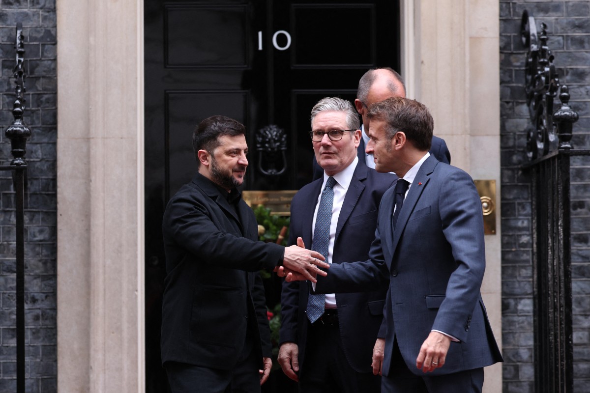 لقاء زيلينسكي والقادة في لندن (أ ف ب).