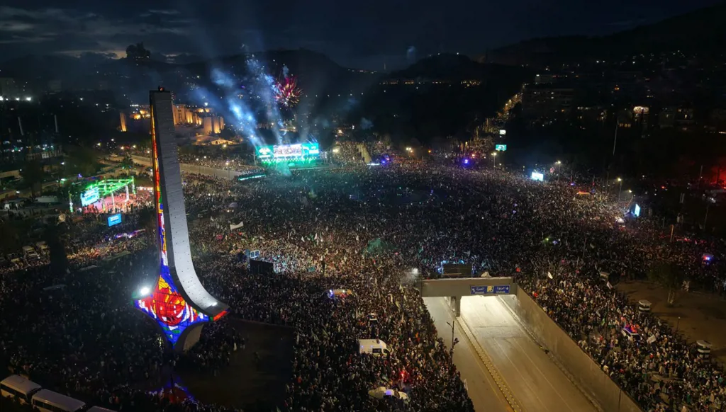 لا يملك المنجل أن يختطف الحصاد