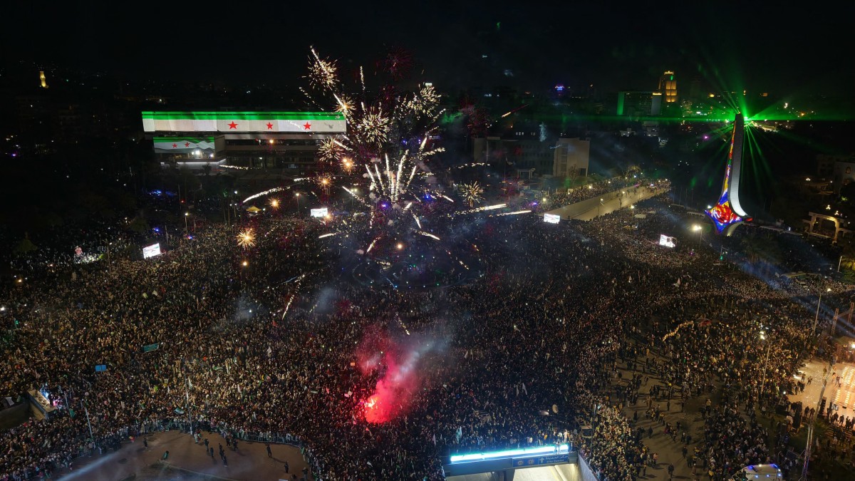 إلغاء قانون قيصر يفتح المجال واسعاً أمام عودة الاستثمارات الأجنبية إلى سوريا. (أ ف ب)