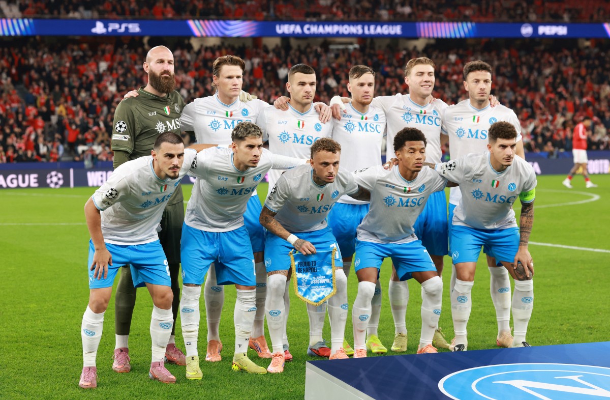 لاعبو نابولي. (أ ف ب)