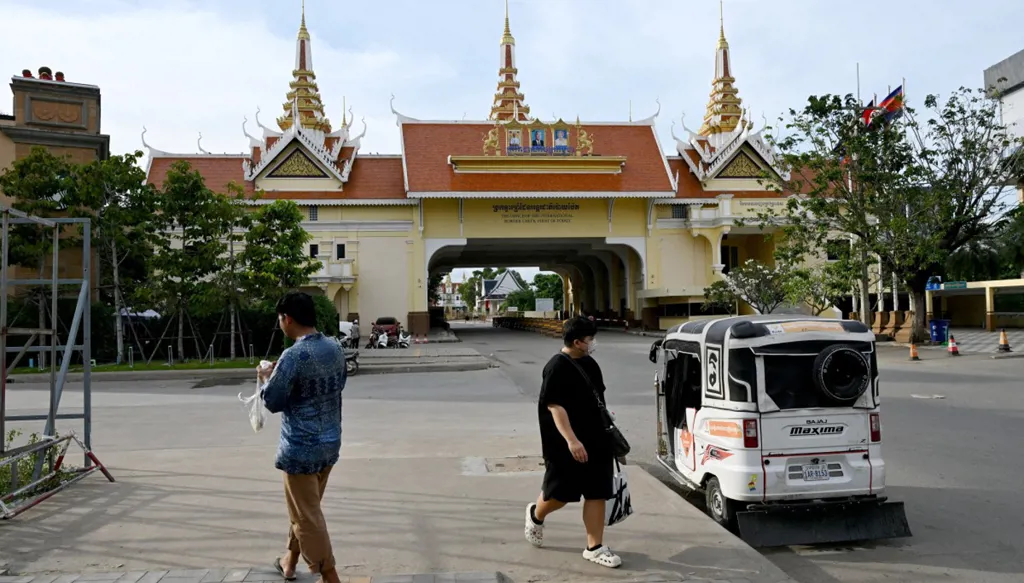 كمبوديا تؤكد لتايلاند أنها أطلقت النار عن طريق الخطأ على أراضيها