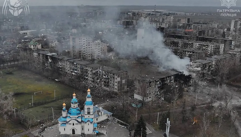 ضمانات أمنية قد تردع عدواناً مستقبلياً وترضي موسكو تقرّب السلام في أوكرانيا... ودونباس العقدة