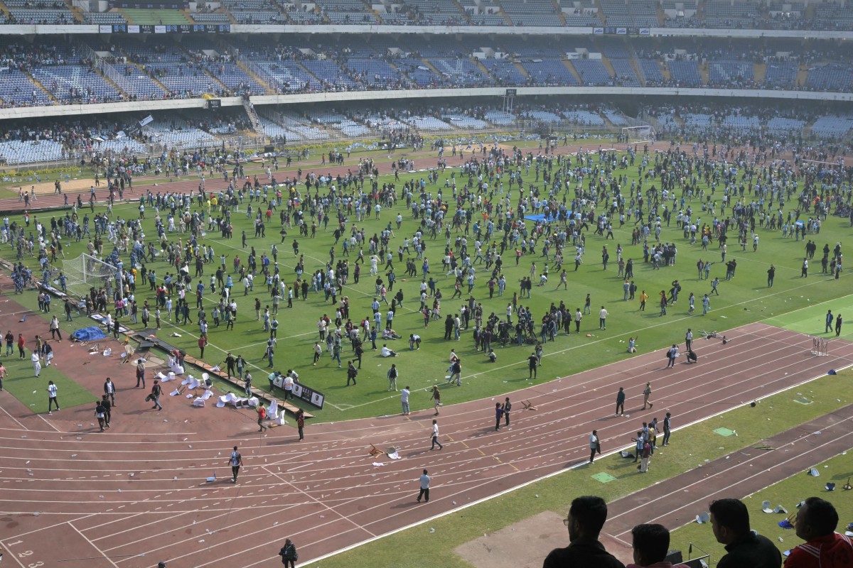 قدوم ليونيل ميسي يثير الفوضى في كالكوتا. (أ ف ب)