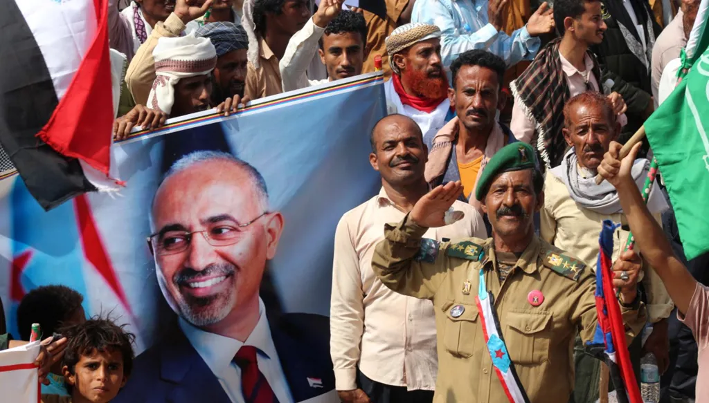 هيئة الإفتاء الجنوبيّة تفجّر خلافاً جديداً داخل الشّرعية اليمنيّة