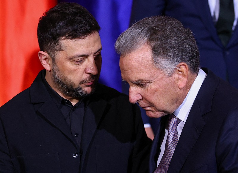 ويتكوف وزيلينسكي في برلين، (ا ف ب).