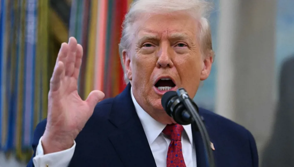 ترامب يعلن فرض حصار على "ناقلات النفط الفنزويلية الخاضعة للعقوبات"