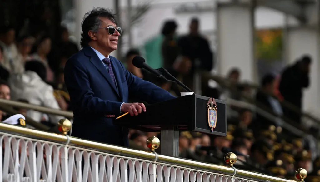 الرئيس الكولومبي يعلن حال الطوارئ الاقتصادية بعد إسقاط إصلاح ضريبي