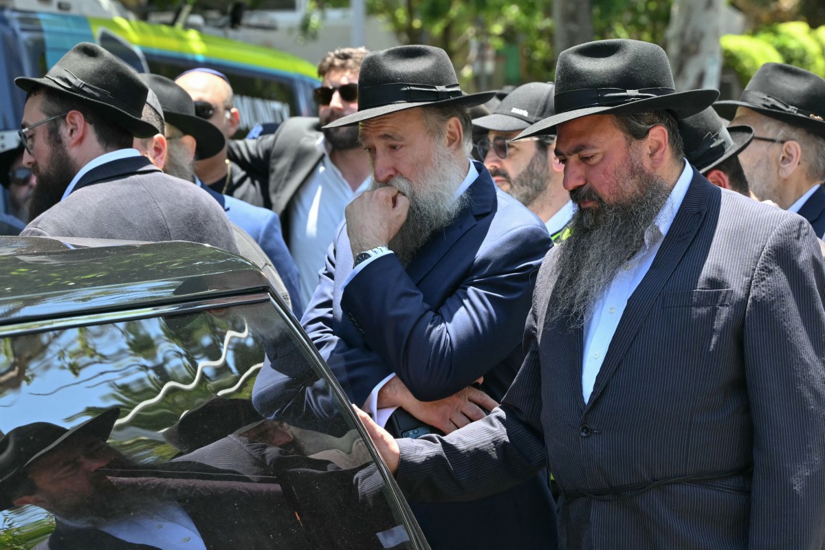 خلال تأبين القتلى (ا ف ب).