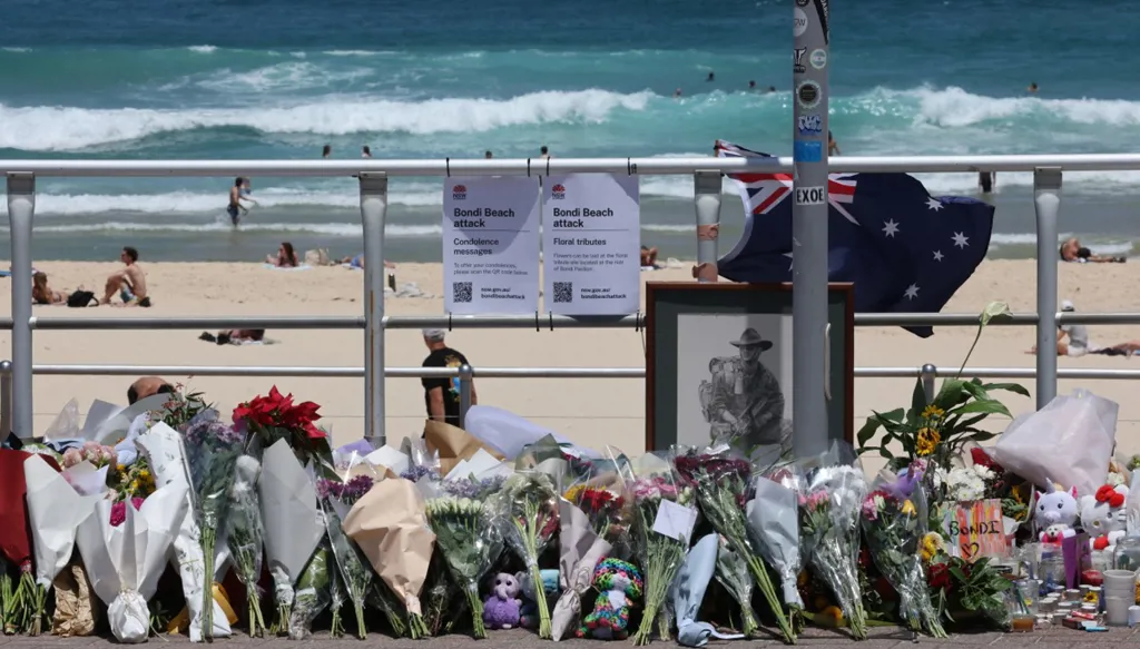 بعد هجوم بوندي... الشرطة الأسترالية تعترض سيارتَين إثر معلومات عن إمكانية وقوع "عمل عنيف"