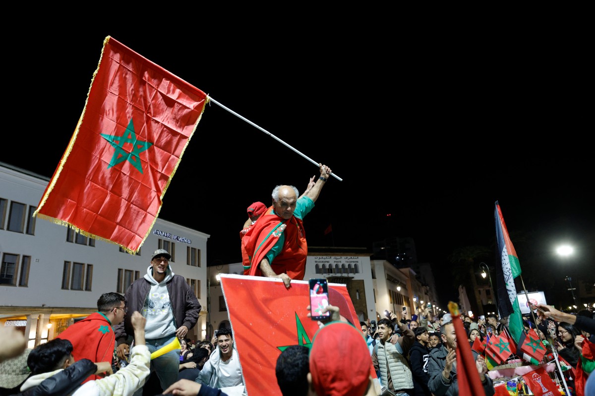 من احتفالات الجمهور المغربي. (أ ف ب) 