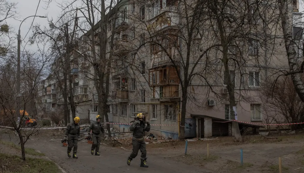 "حفاظاً على الأرواح"... الجيش الأوكراني يقرّ بالانسحاب من "سيفرسك" بعد ضغط روسي