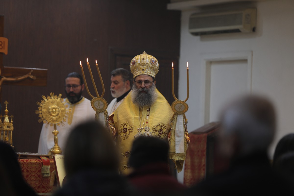 من داخل الكنيسة (أ ف ب).