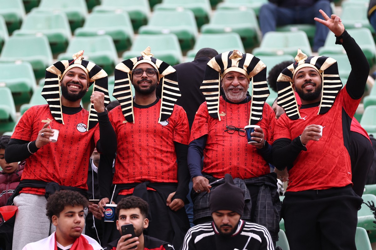 الجمهور المصري في المدرجات. (أ ف ب)