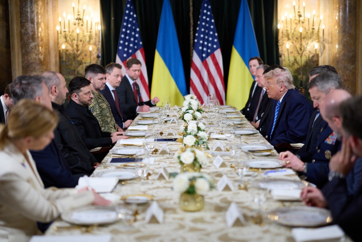 المحادثات الأميركية- الأوكرانية في فلوريدا (أ ف ب).