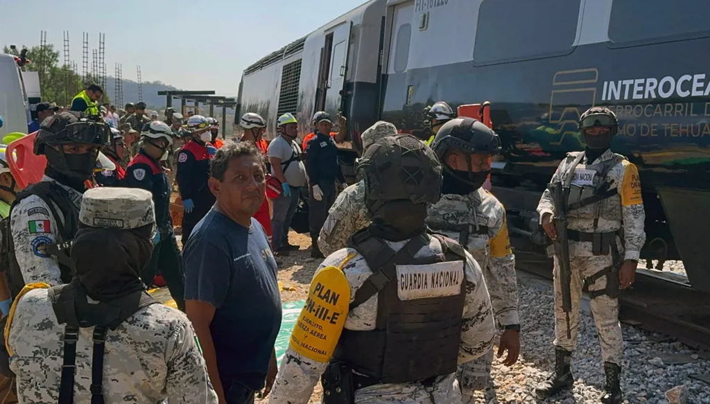 حادث قطار مروّع في جنوب المكسيك... مقتل 13 شخصاً وإصابة 98 آخرين