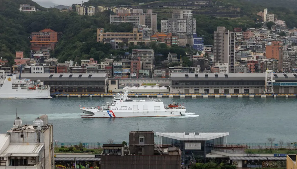 حصار وتحذير... 5 خلاصات من التدريبات العسكرية الصينية حول تايوان