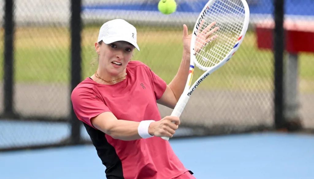 شفيونتيك تقلل من قيمة "معركة الجنسين": لا جدوى رياضية أو اجتماعية