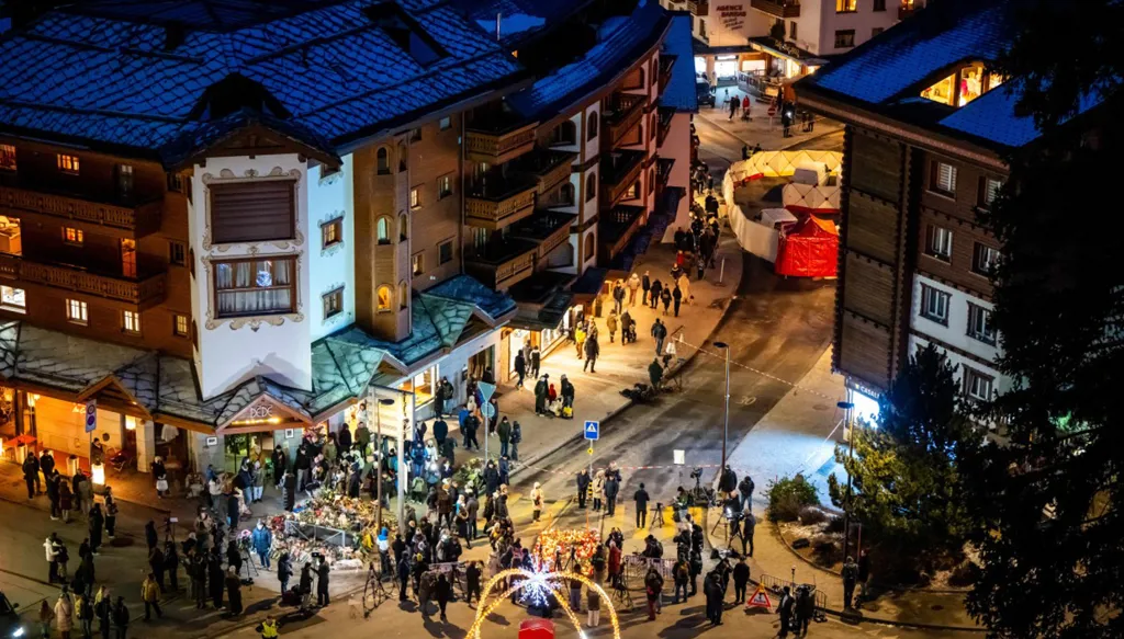 التدقيق في تجهيزات السلامة في حانة سويسرية بعد حريق مروع