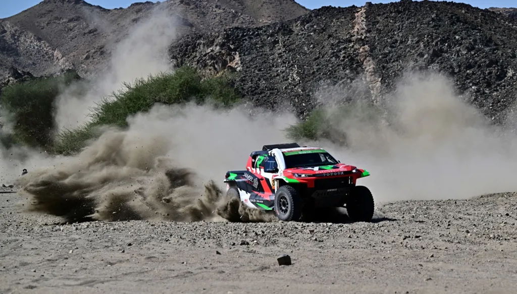 يزيد الراجحي ينسحب من رالي داكار ويشرح سبب سعادته (فيديو)