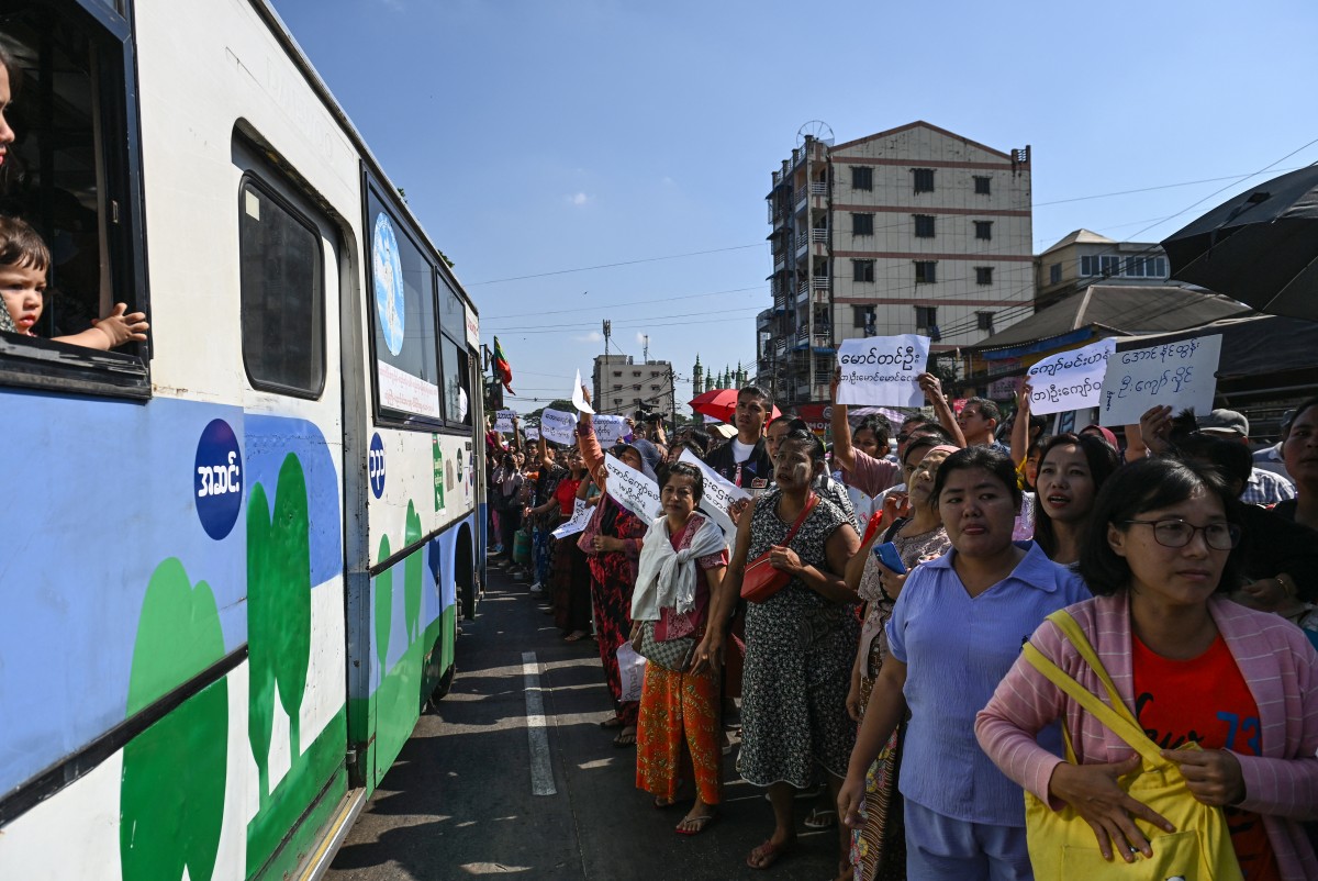 الإفراج عن سجناء في بورما. (أف ب)