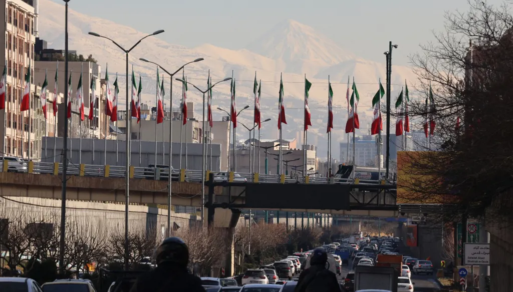 طلب لبزشكيان... إيران: تصريحات ترامب ونتنياهو بشأن التظاهرات بمثابة "تهديد"