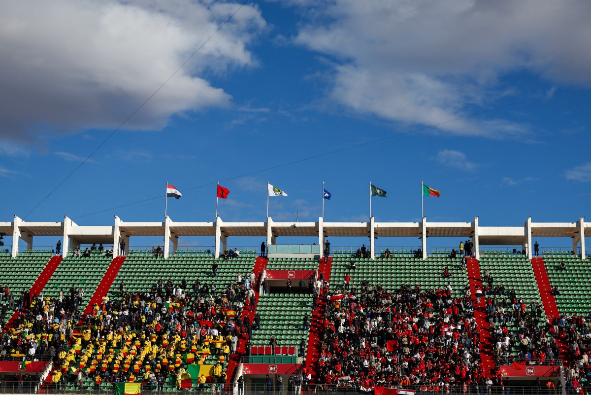 الجمهور في المدرجات. (أ ف ب)