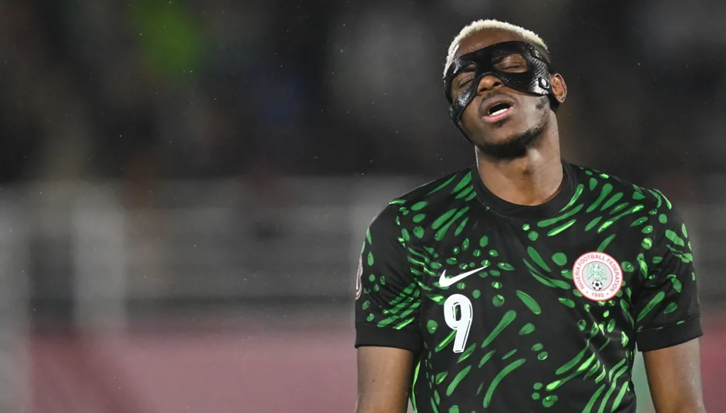 أوسيمين غاضب ولوكمان في الواجهة… كواليس ساخنة قبل مواجهة نيجيريا والجزائر