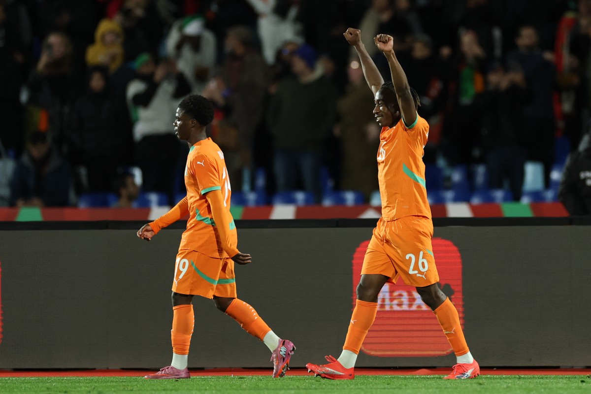 لاعبو ساحل العاج. (أ ف ب)