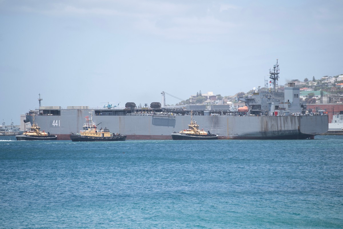 سفينة إيرانية. (أ ف ب)