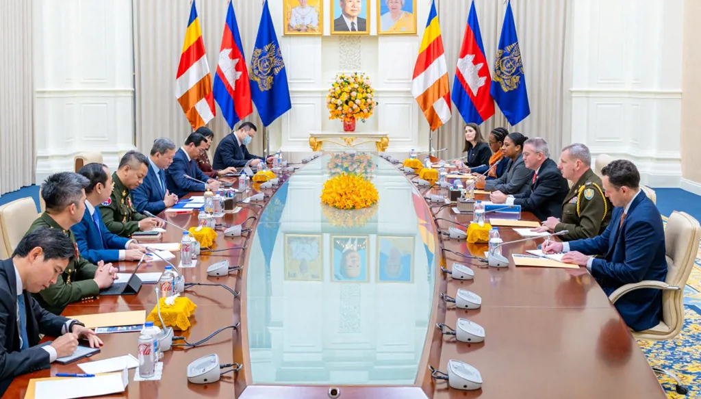 كمبوديا: تايلاند تواصل احتلال مناطق مدنية وتعرض الهدنة للخطر